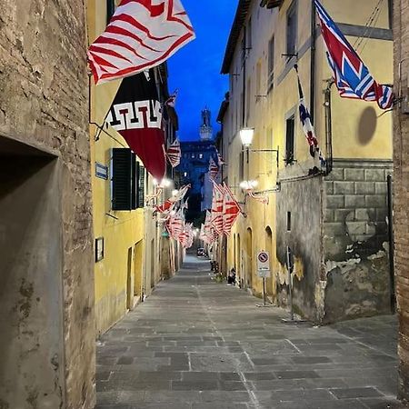 Suite19 Siena Centro Storico Luaran gambar