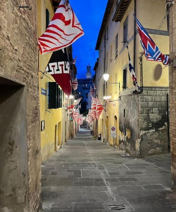 Suite19 Siena Centro Storico Luaran gambar